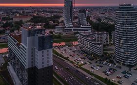 Riverside City View & Free Parking