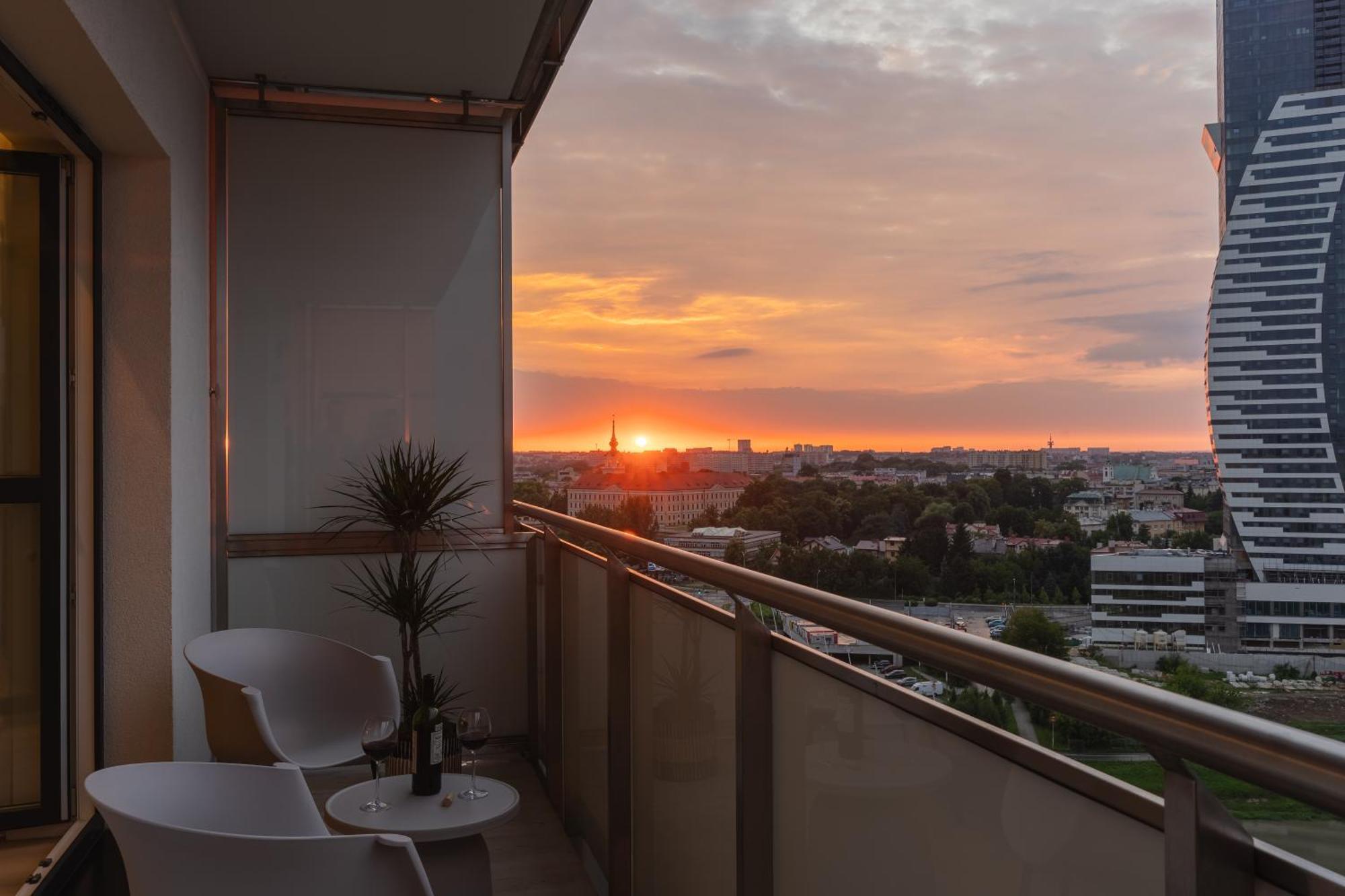 Riverside City View & Free Parking Ряшів Екстер'єр фото